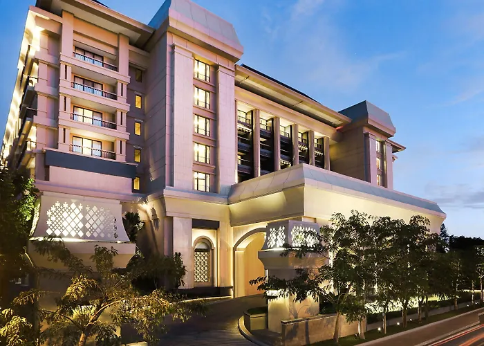 Luxury hotel only: Hotel Tentrem Yogyakarta